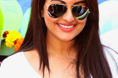 Sonakshi Sinha Wallpapers Collection