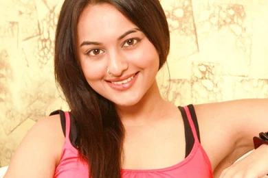Sonakshi Sinha HD Wallpapers