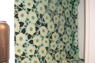 Little Green Notebook: Fabric As Wallpapers (in The Kitchen)