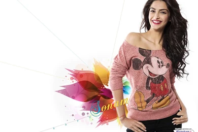 Sonam Kapoor Wallpapers