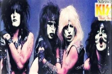 Motley Crue As Kiss ☆   Musicians In Makeup Wallpapers (30567457 ...
