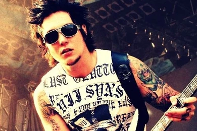 Synyster Gates Iphone Wallpapers