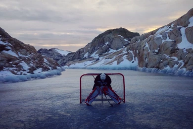 Mountaintop Pond Hockey (xpost From /r/pics) : Hockey