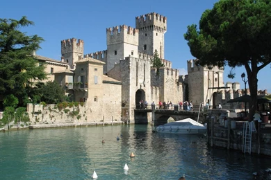 Scaligeri Castle   Castles Wallpapers (694492)   Fanpop