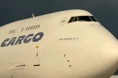 Download Wallpapers 1080x1920 Boeing 747 400, Airliner, Boeing ...