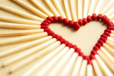 Matches Love Heart Wallpaper 1024x576.jpg