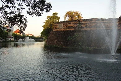 City Park In The Resort Of Chiang Mai, Thailand Wallpapers And ...