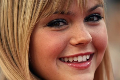 Aimee Teegarden Photos And Wallpapers