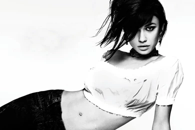 Olga Kurylenko HD Desktop Wallpapers