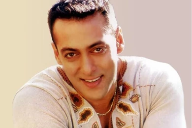 Download Bollywood Actor Salman Khan Latest And Fresh Wallpapers ...