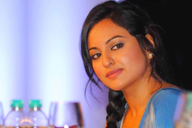 Sonakshi Sinha By Coolman Wallpapers   (1280x1024) : Janubaba.com
