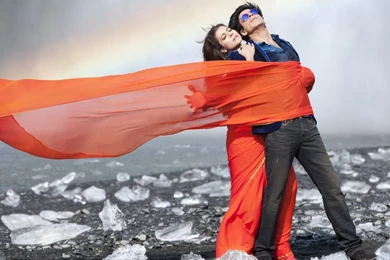 Shah Rukh Kajal Dilwale Gerua Song Wallpapers