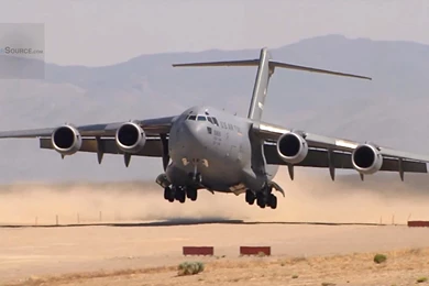 The Mighty C 17 Globemaster III Landing/Takeoff On A Dirt Airfield ...