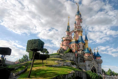 SLEEPING BEAUTY CASTLE WALLPAPER   (