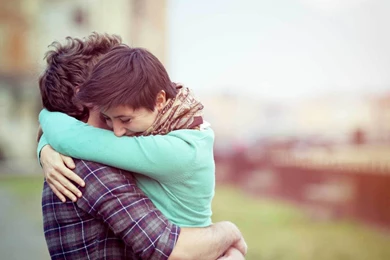 Romantic Hug Each Other Wallpapers & Photos