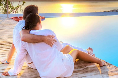 Sweet Couple Hugs And Romance Wallpapers