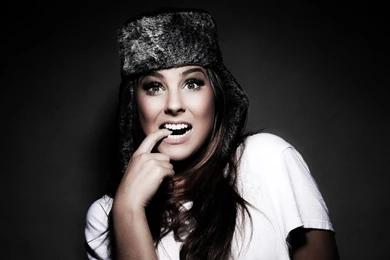 The Girl In Russian Hat Wallpapers And Images Wallpapers ...