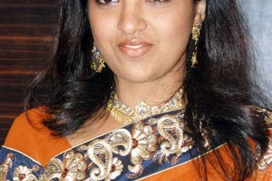 Download Sizzling Hot Actress Roobika Stills, Tamil Actress ...