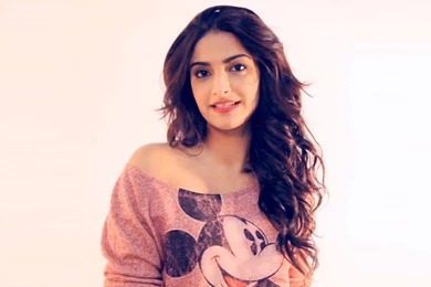 Khoobsurat Sonam Kapoor.jpg