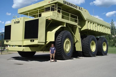 Trucks big truck the free 423316.jpg
