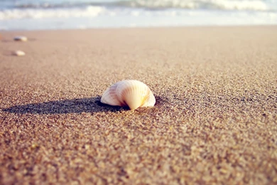 Download Elementary OS 'Luna' Official Wallpapers