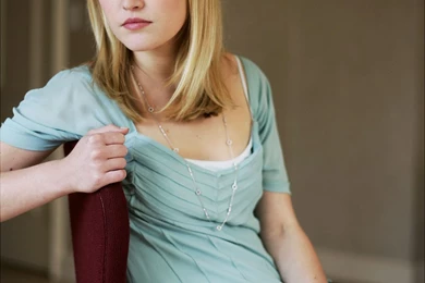 Julia Stiles Photo, Pics, Wallpapers   Photo