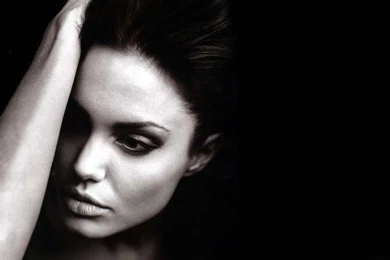 Download Women Black Wallpapers 1024x768