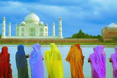 Wallpapers Islamic Women Colorful Look At Taj Mahal 1366x768 ...
