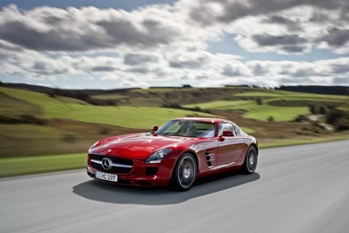 Mercedes Benz SLS AMG Pictures, Images
