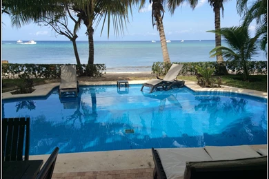 You Want A Peek At My Wallpaper?