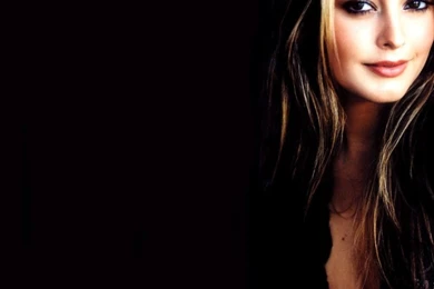 Holly Valance iPad 1 & 2 Wallpapers