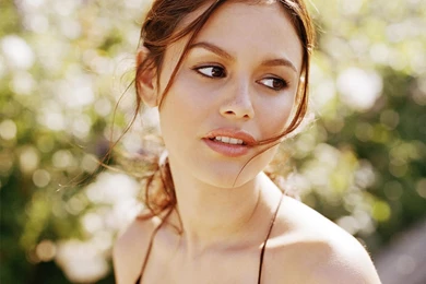 Female Celebrities 41 Desktop Backgrounds   Hivewallpaper.com