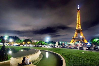 174 Eiffel Tower HD Wallpapers