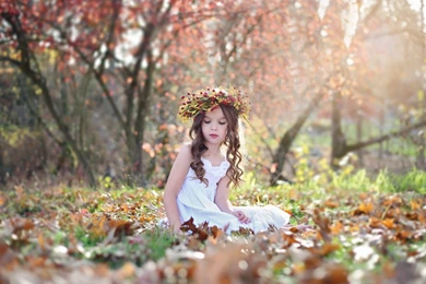 Lovely child girl in autumn hd wallpapers.jpg