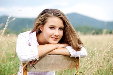 Lovely Girl Wallpapers