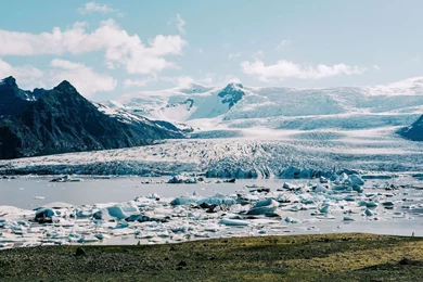 Frozen River Near The Glaciers Wallpapers   Nature Wallpapers