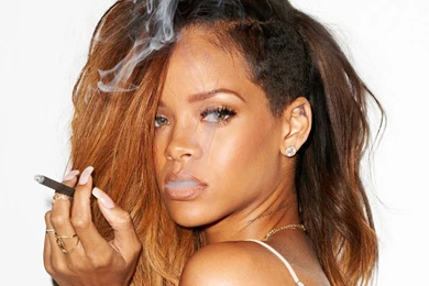 Rihanna_smoke_1280x1024.jpg