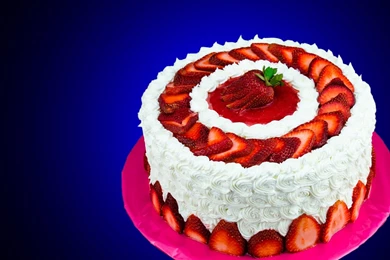 Happy Birthday Strawberry Cake Wallpapers