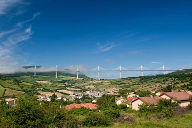 Millau Viaduct   Wikipedia, The Free Encyclopedia