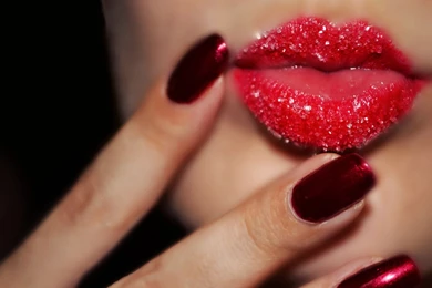 Girl Sugary Lips Wish To Kiss Full HD Wallpapers