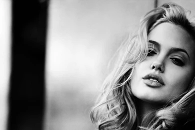 Angelina Jolie   Page 2