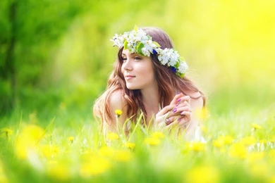 Beautiful Girls With Flowers Field Wallpapers.jpg