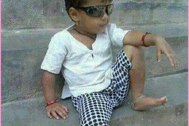 Funny Love Wallpaper For Boy 600x573.jpg