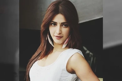 Beautiful Shruti Hassan HD Wallpapers