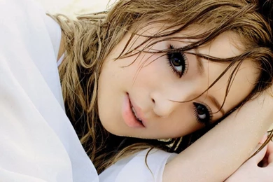 Hd girl wallpaper_1200.jpg