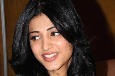 Shruti Hassan Wallpapers   (1024x768) : Janubaba.com