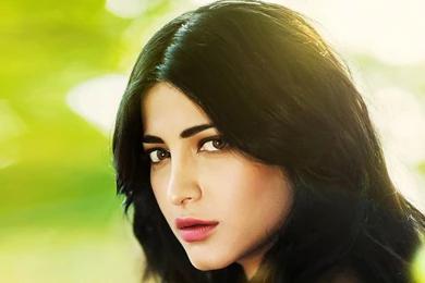 Superstar Shruti Hassan Wallpapers