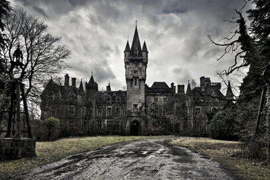 The Abandoned Palace   HD Wallpapers Widescreen   1366x768