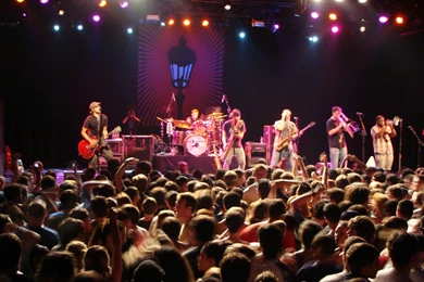 Ska Ska Ska: Streetlight Manifesto & Reel Big Fish In NYC!