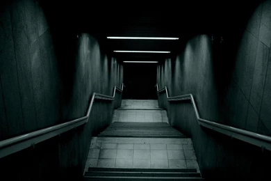 Dark Scary Stairs iPad 1 & 2 Wallpapers